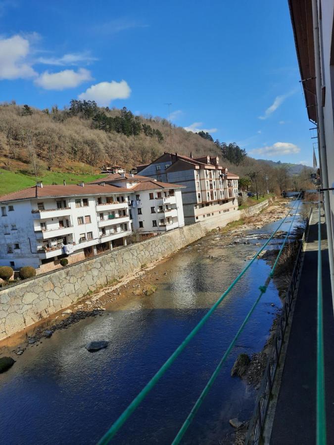 Casa De Mila Apartment Cangas de Onis Exterior photo